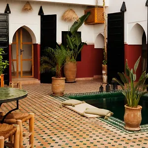 https://riad-nanou-private-riad-with-pool-rooftop.marrakeshhotelsmorocco.com
