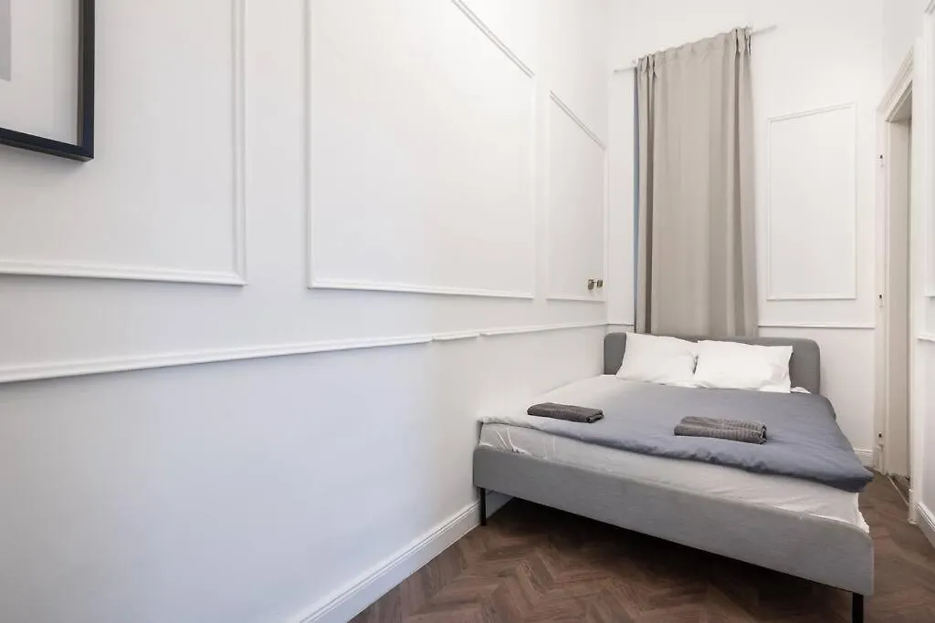 Stylish Apartment In The City Center Budapest